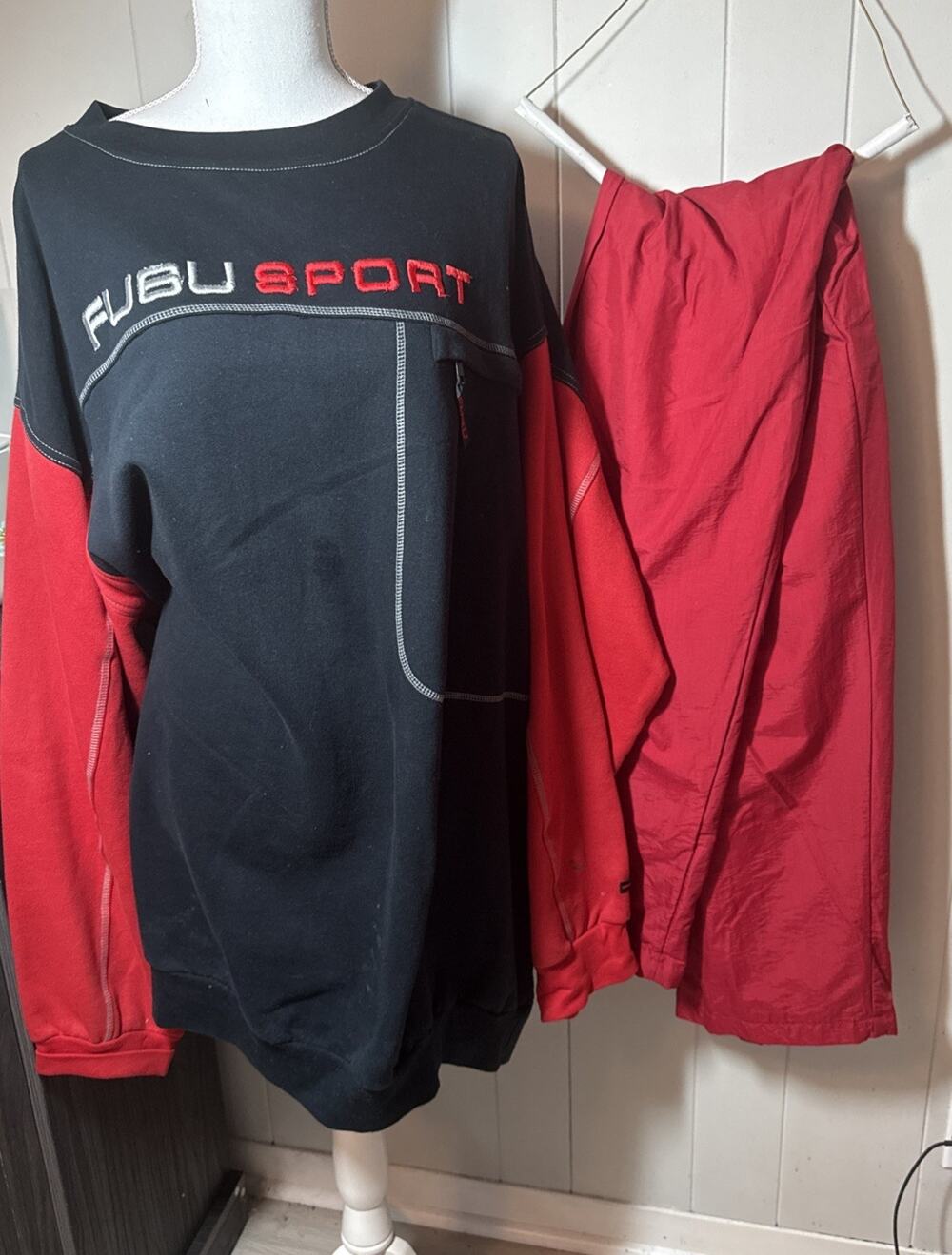 VTG FUBU Sports Sweatshirt Mens 3XL Black Red Two-Tone/ 2XL Jogger Pants XX